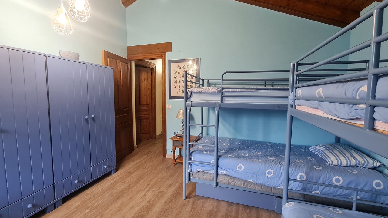 Photo of Bedroom in Pechon