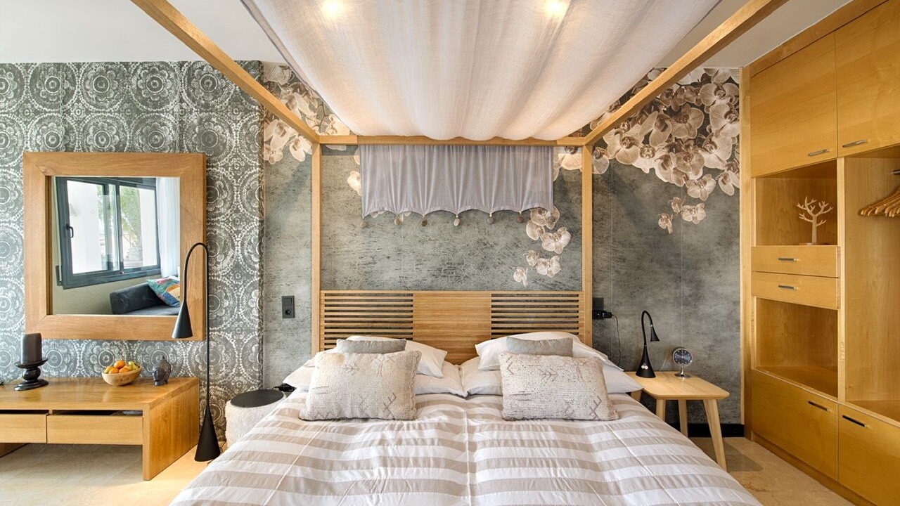 Photo of Bedroom in Roses Town Center