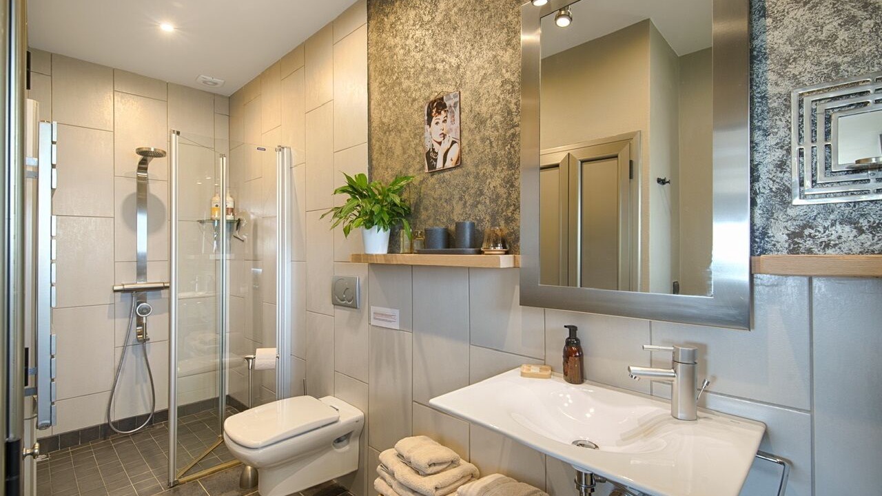 Photo of Bathroom in Roses Town Center