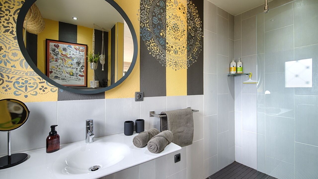 Photo of Bathroom in Roses Town Center