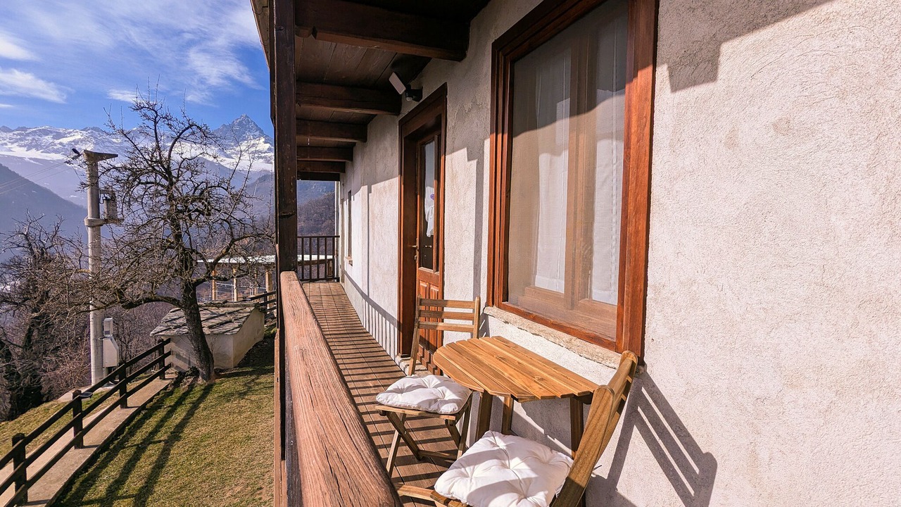 Photo of Patio Balcony in Paesana