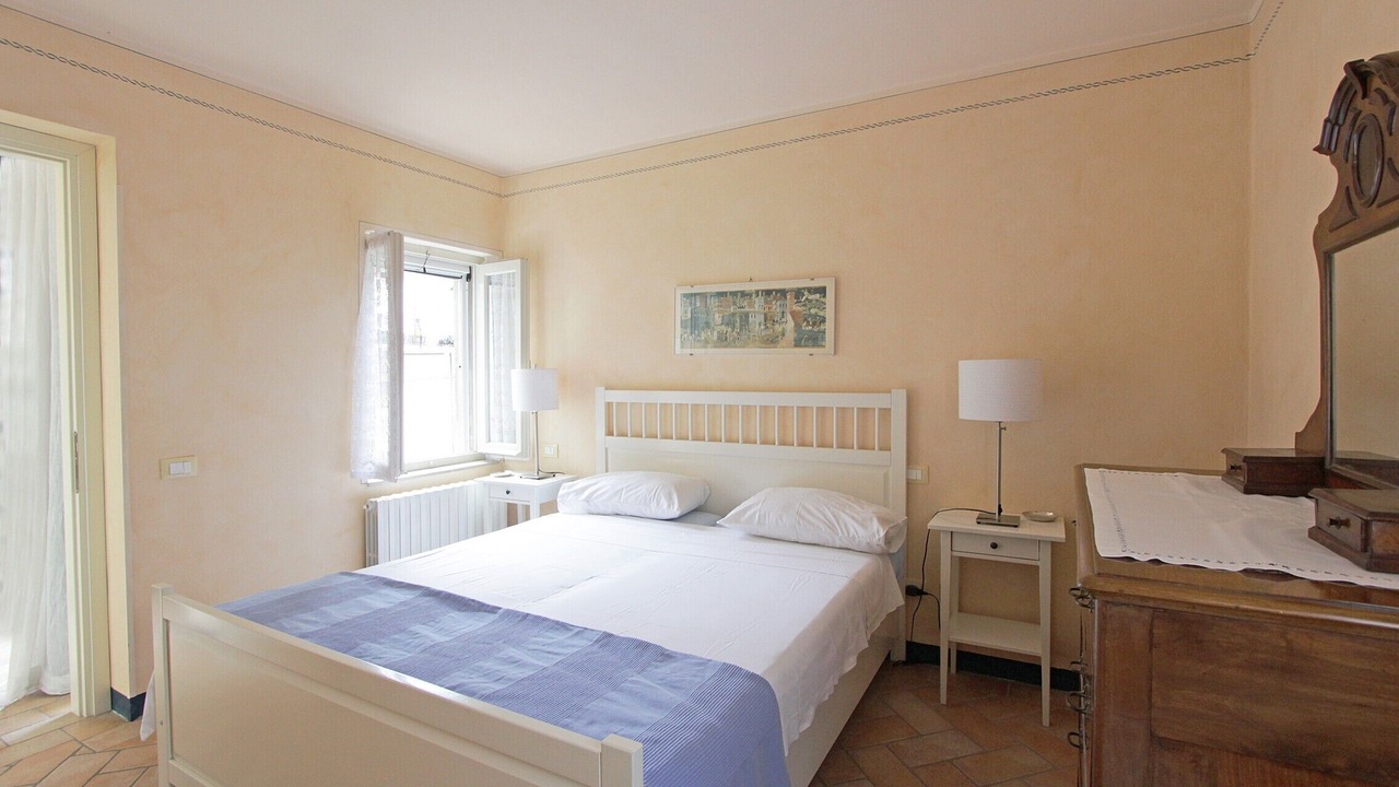 Photo of Bedroom in Toscolano Maderno