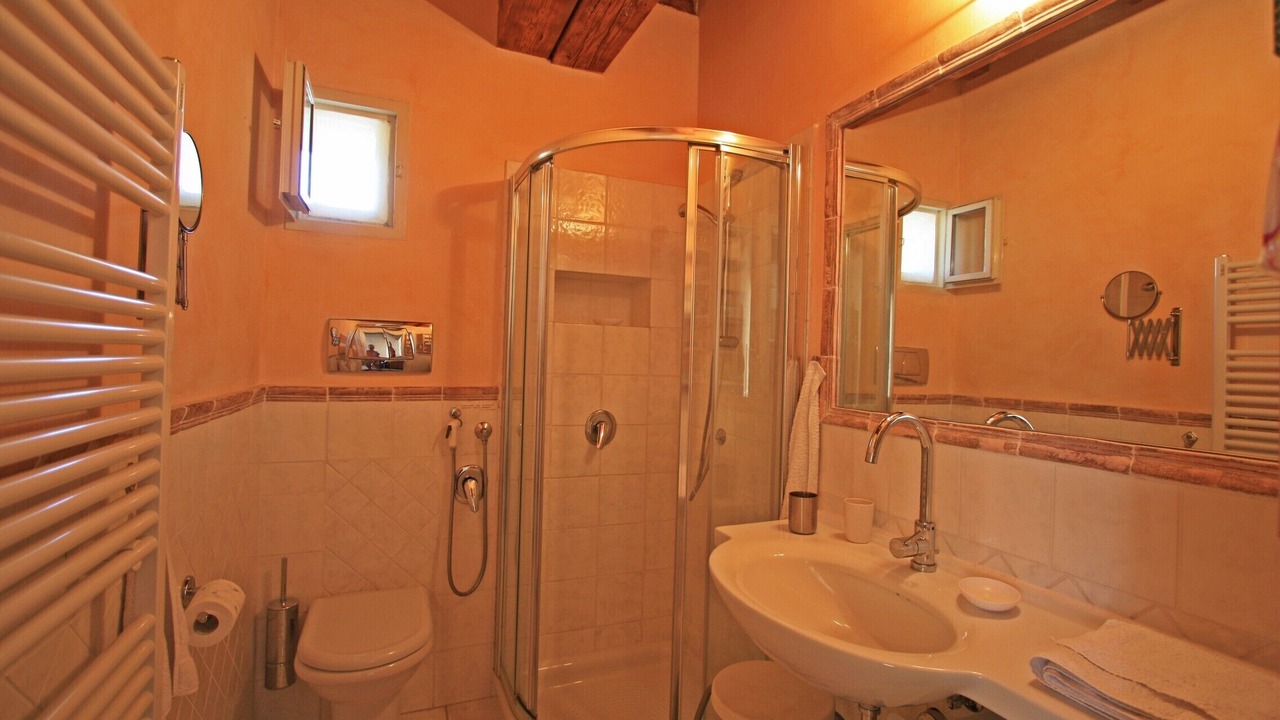 Photo of Bathroom in Toscolano Maderno
