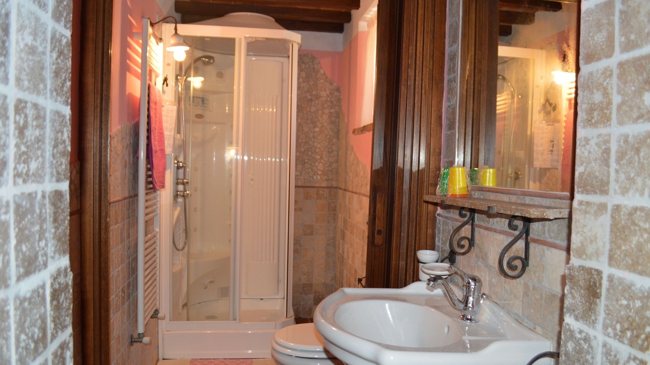 Photo of Bathroom in Civitella in Val di Chiana