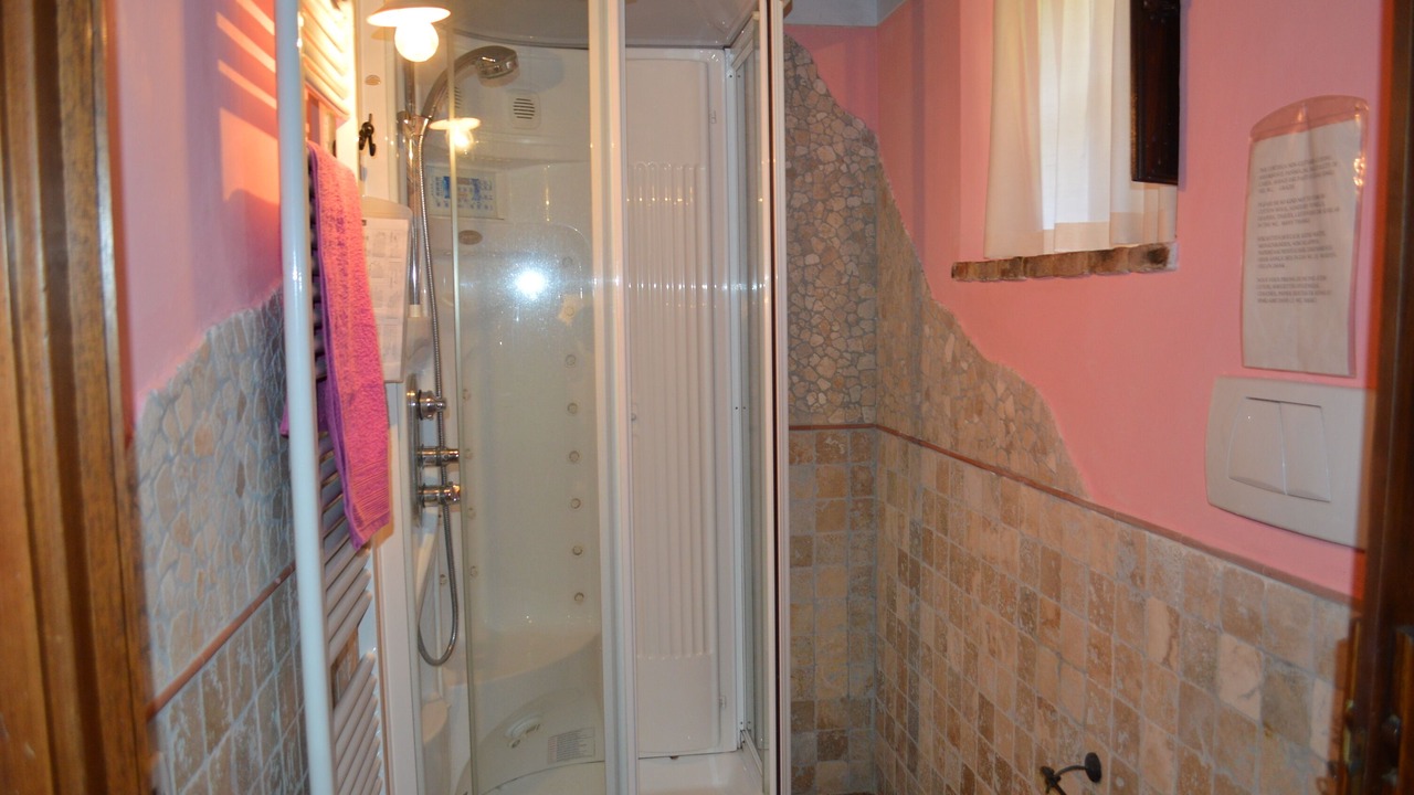 Photo of Bathroom in Civitella in Val di Chiana