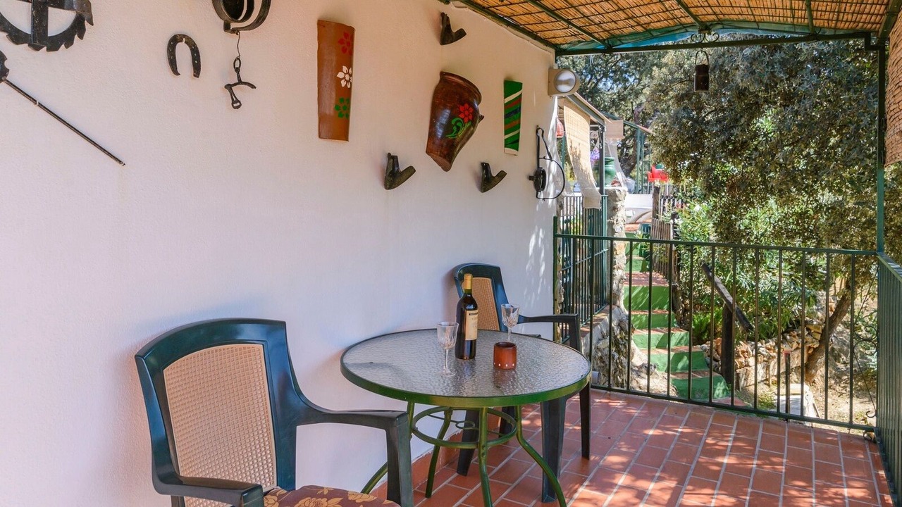 Photo of Outdoor in Alpandeire