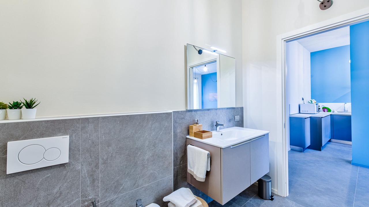 Photo of Bathroom in Barolo