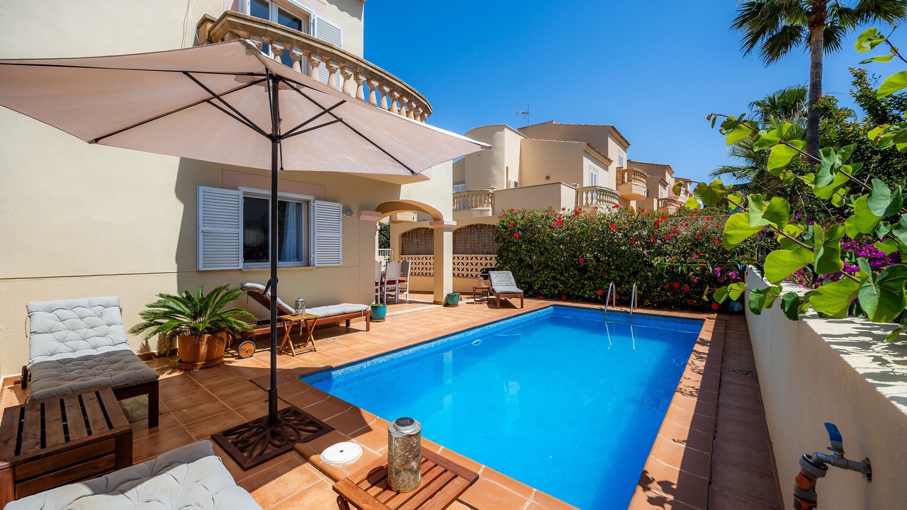 Photo of Outdoor in Cala Mandia