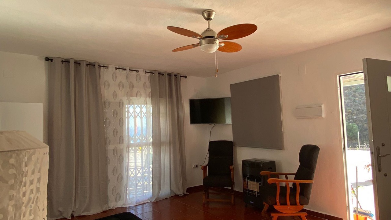 Photo of Livingroom in Adra
