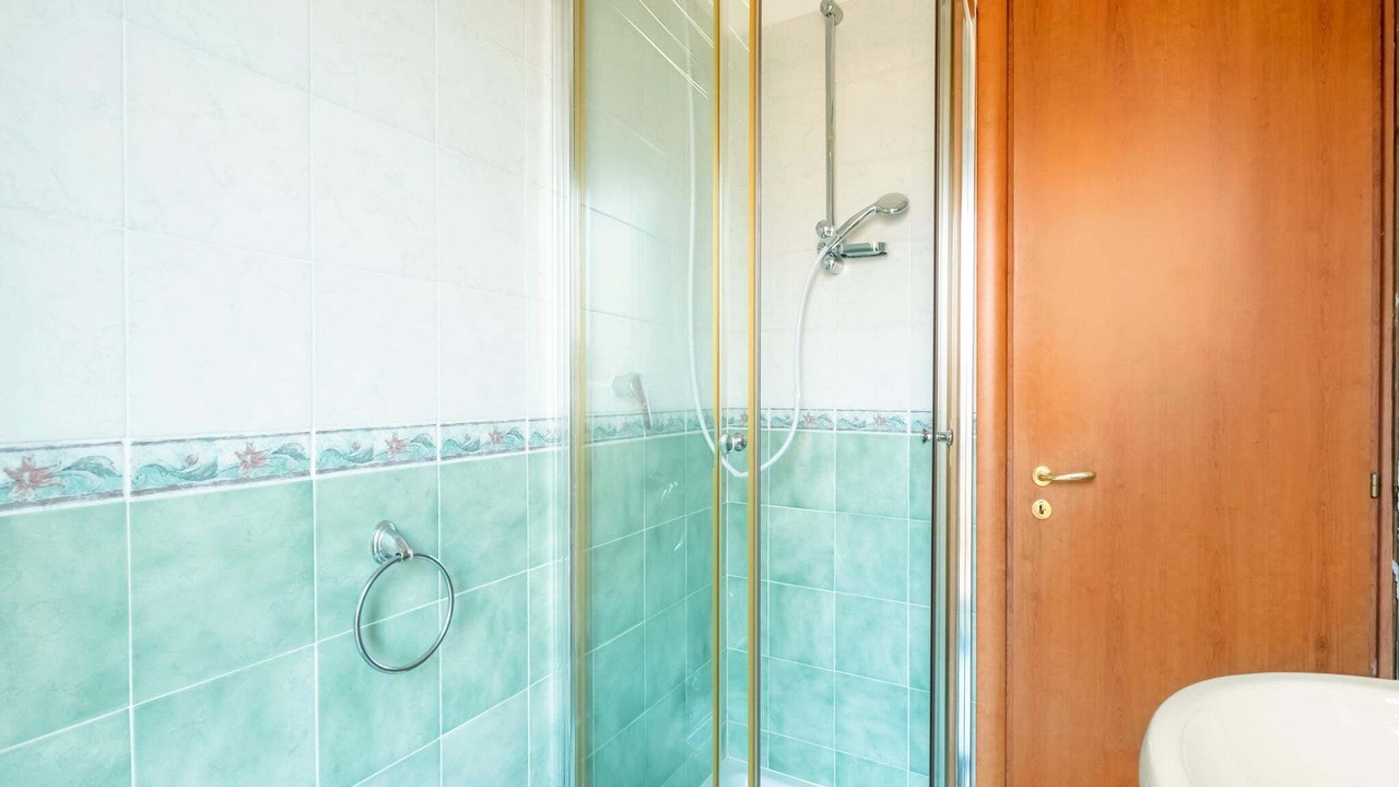 Photo of Bathroom in Laura