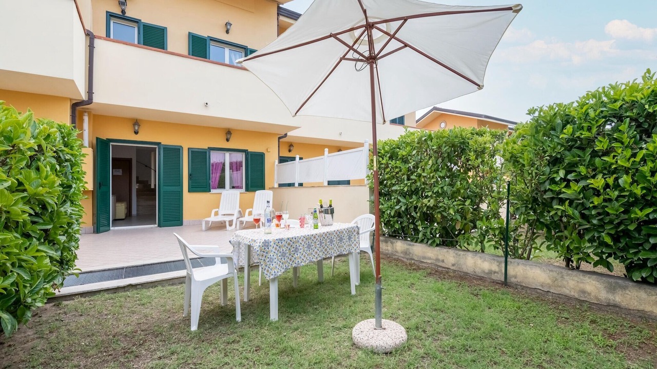Photo of Outdoor in Laura