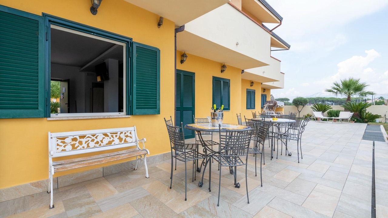 Photo of Patio Balcony in Laura