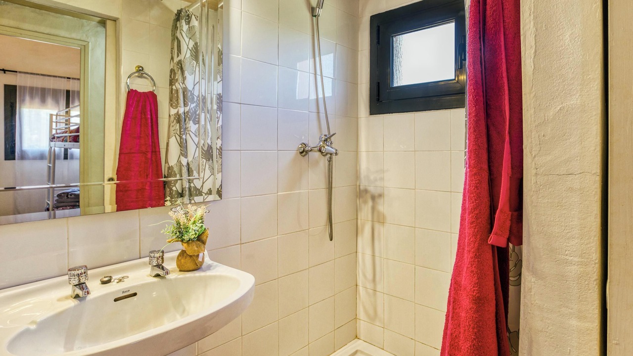 Photo of Bathroom in Torroella de Montgri