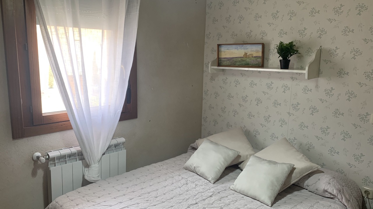 Photo of Bedroom in San Miguel de Bernuy