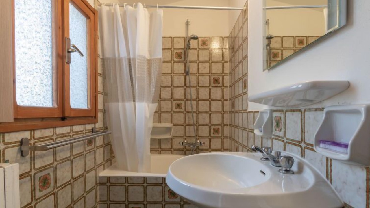 Photo of Bathroom in Serreta