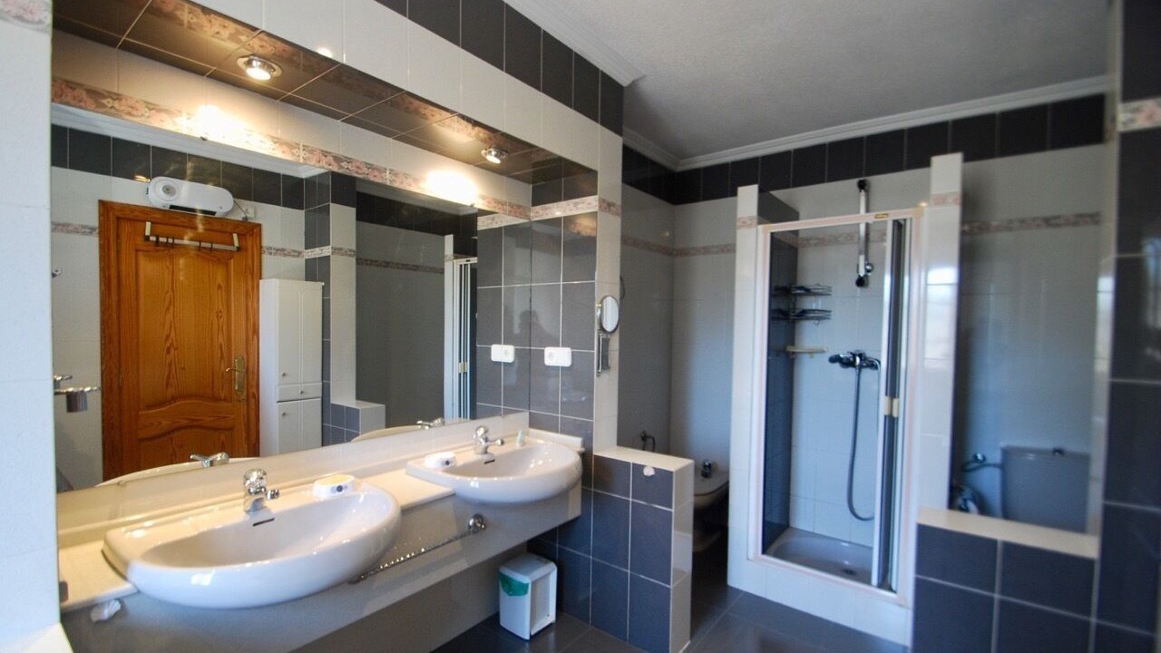 Photo of Bathroom in L'Alfas del Pi