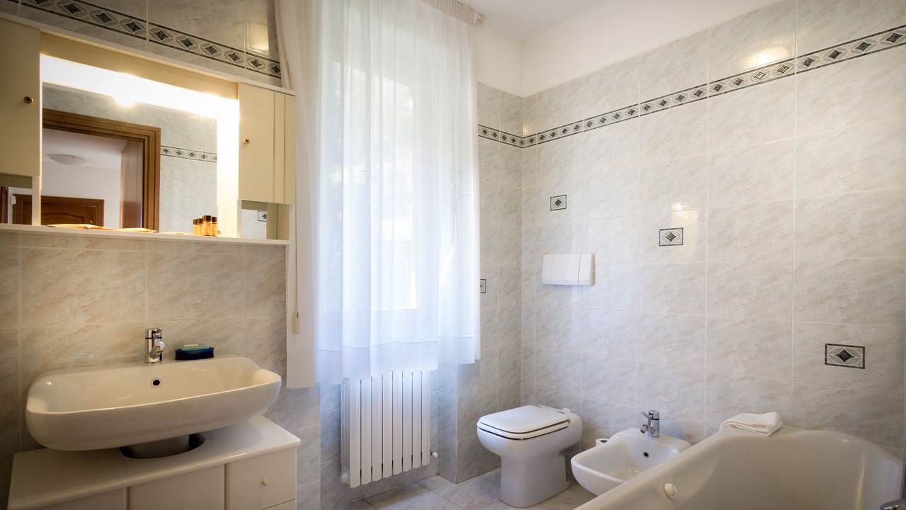 Photo of Bathroom in Albate
