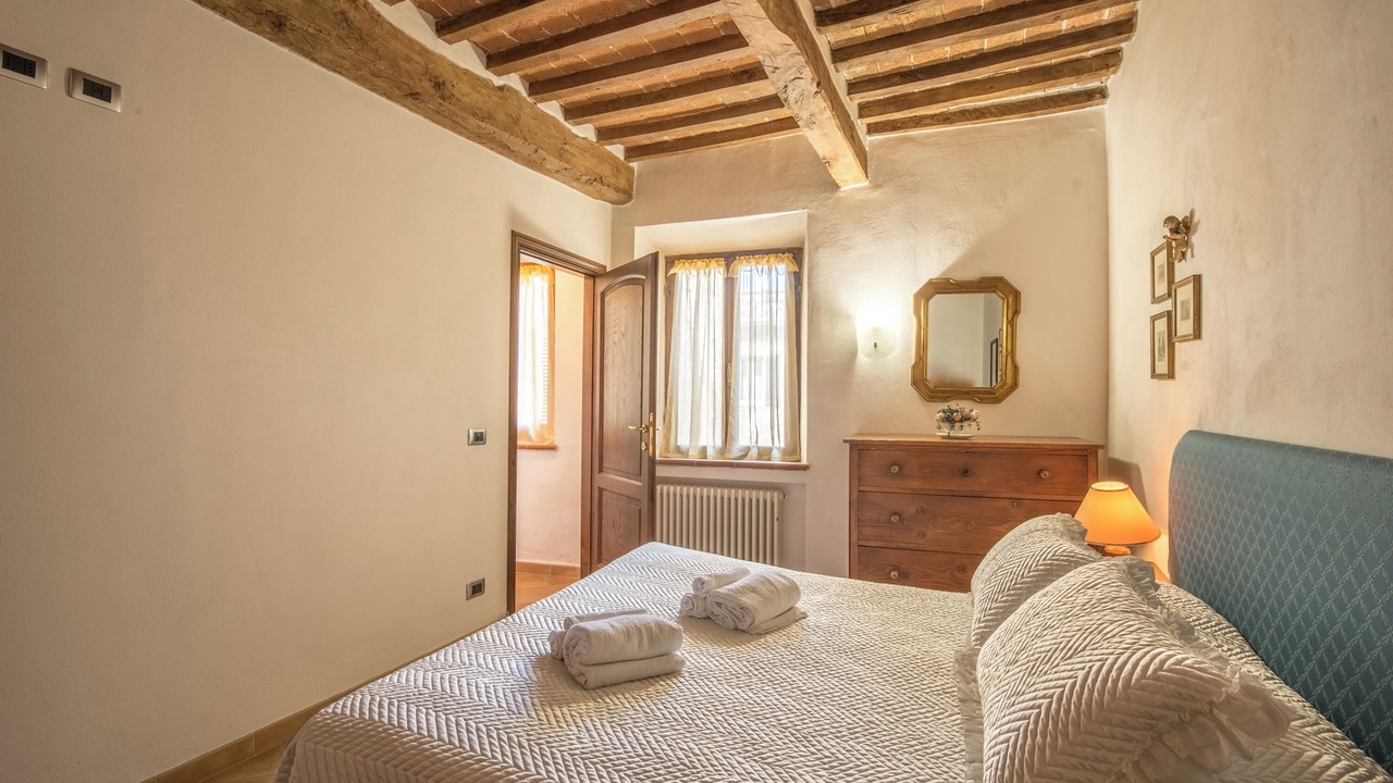 Photo of Bedroom in Monticiano