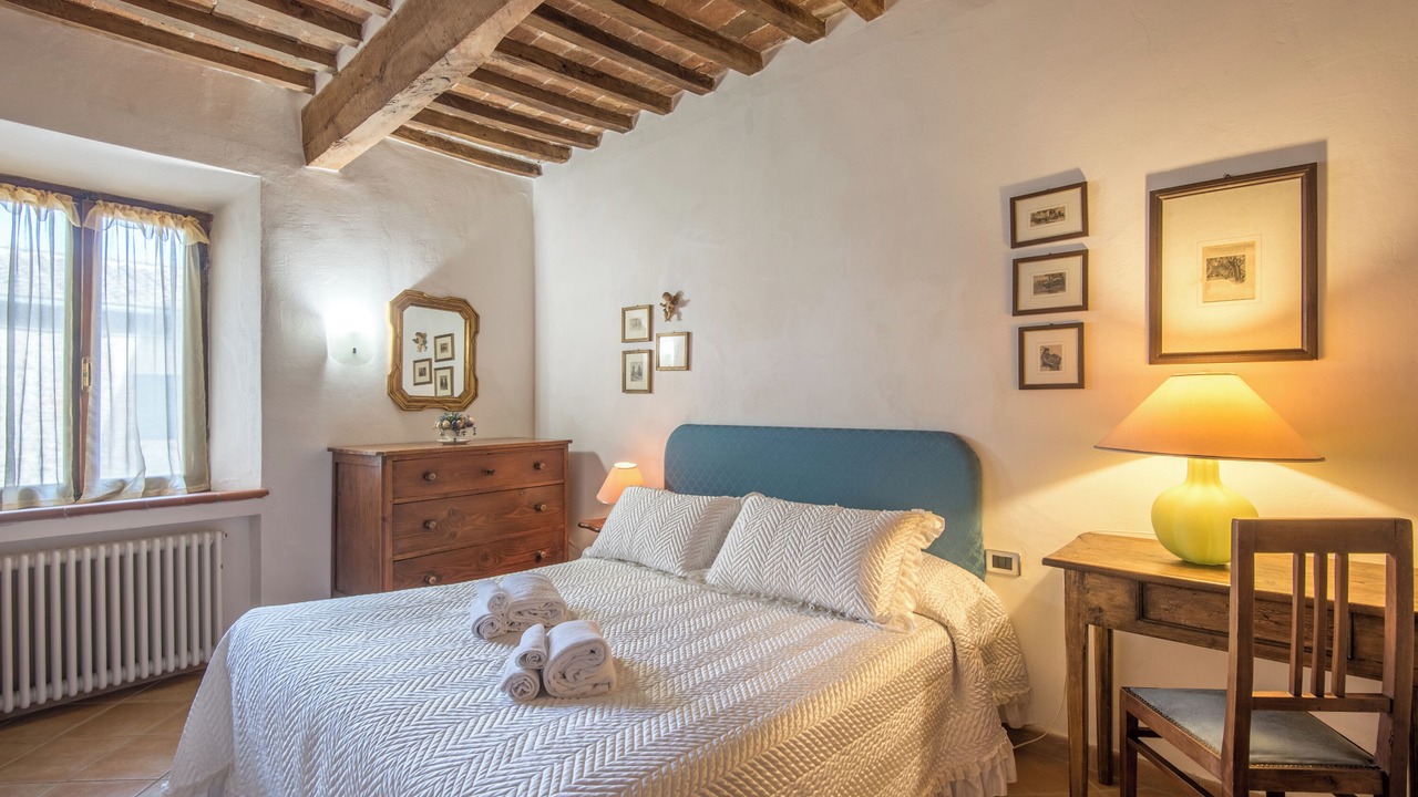 Photo of Bedroom in Monticiano