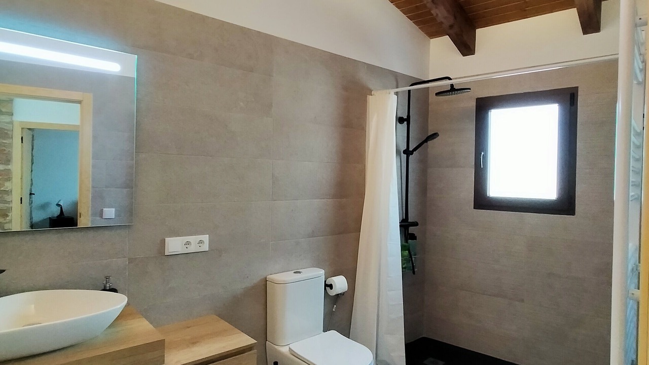 Photo of Bathroom in Les Useres