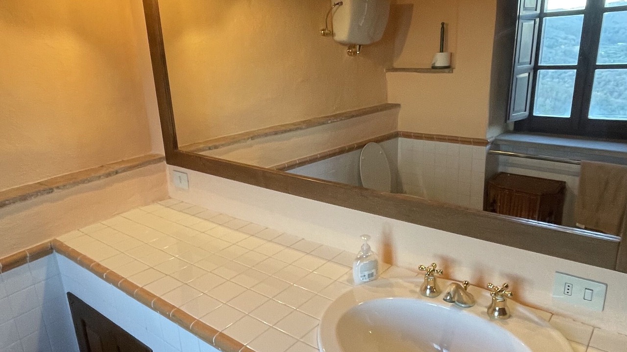 Photo of Bathroom in Piegaro