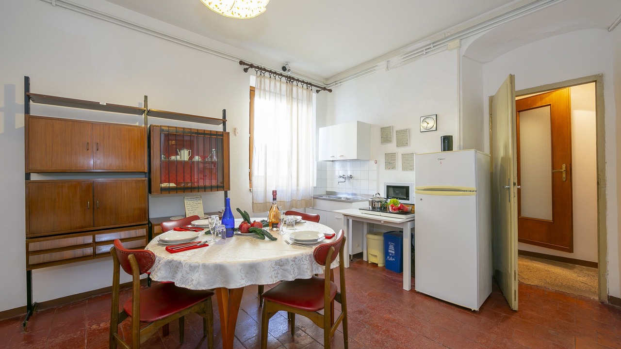 Photo of Bedroom in Toscolano Maderno