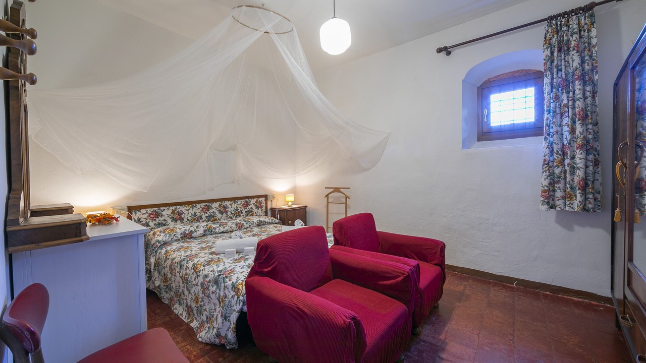 Photo of Bedroom in Toscolano Maderno