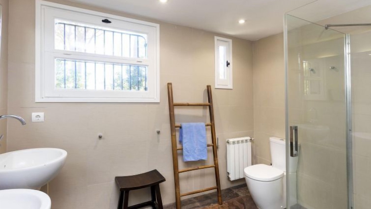 Photo of Bathroom in Pals