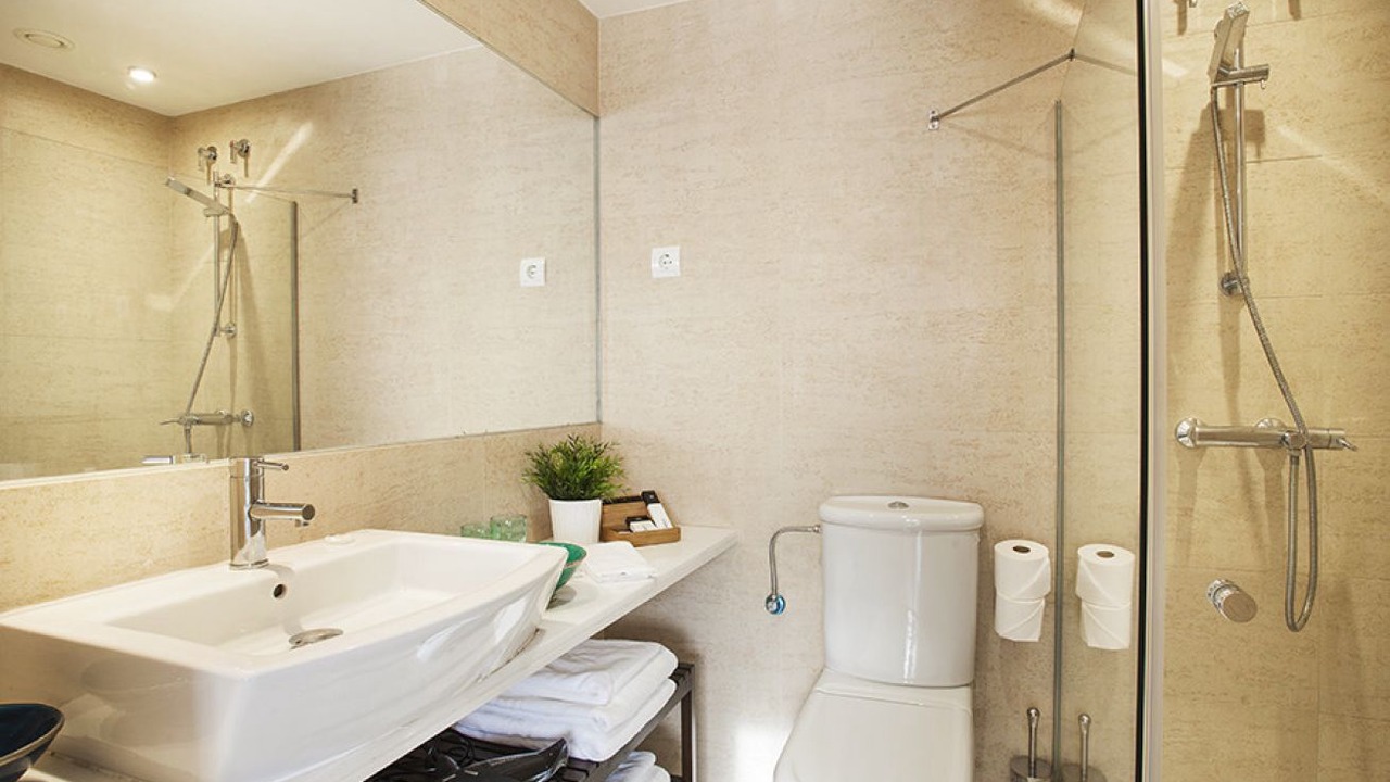 Photo of Bathroom in Poblenou