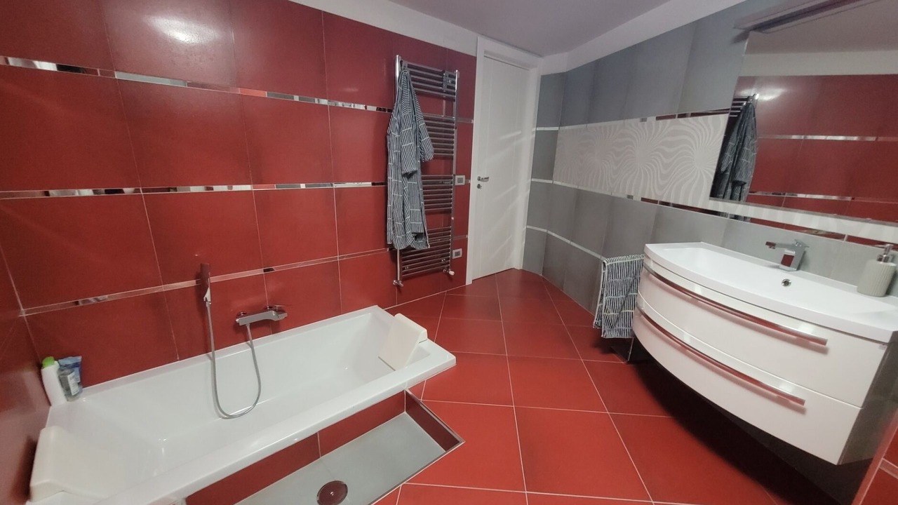 Photo of Bathroom in Mendicino