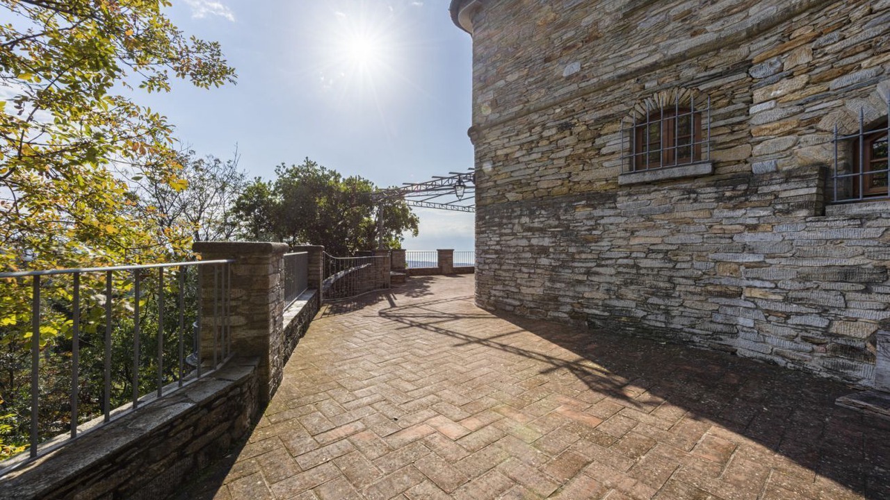 Photo of Patio Balcony in Montignoso