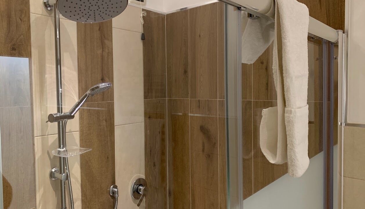Photo of Bathroom in Pagani