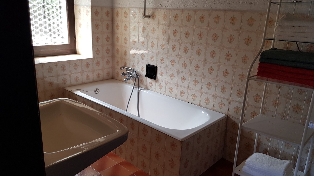 Photo of Bathroom in Lunecco