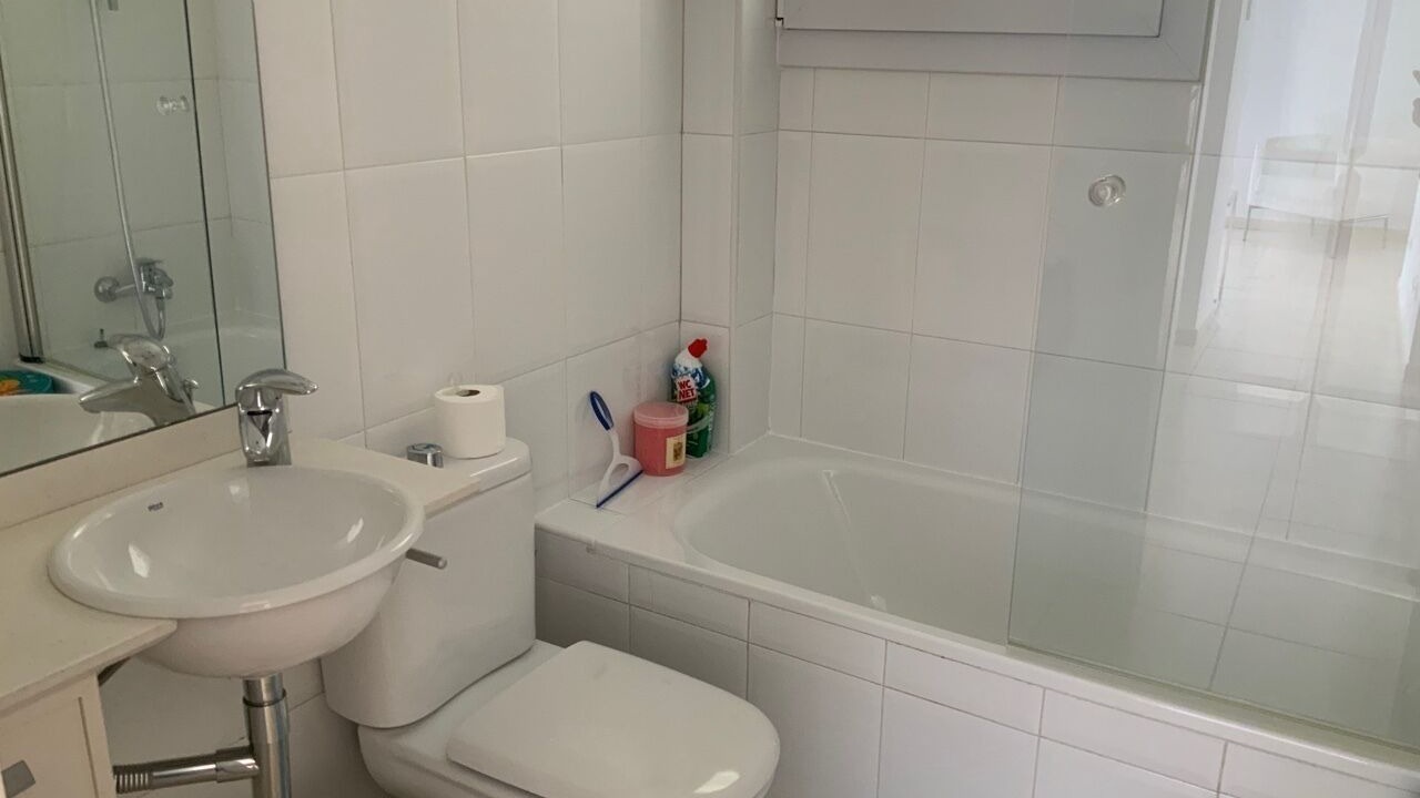 Photo of Bathroom in Roses Town Center
