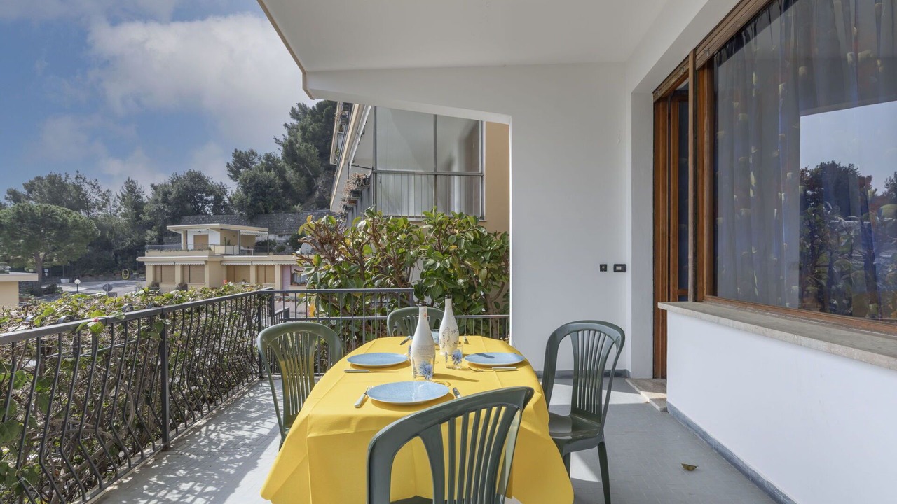 Photo of Outdoor in Capo Mimosa-Rollo