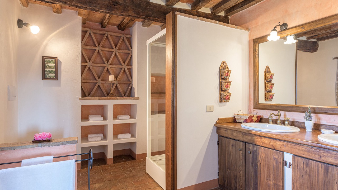 Photo of Bathroom in Doglio