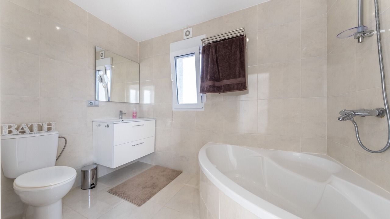 Photo of Bathroom in Quesada
