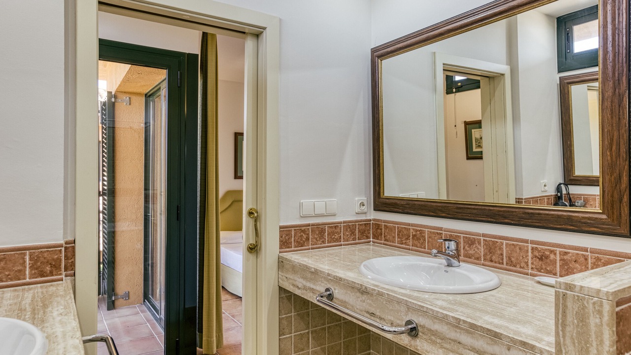 Photo of Bathroom in Navata