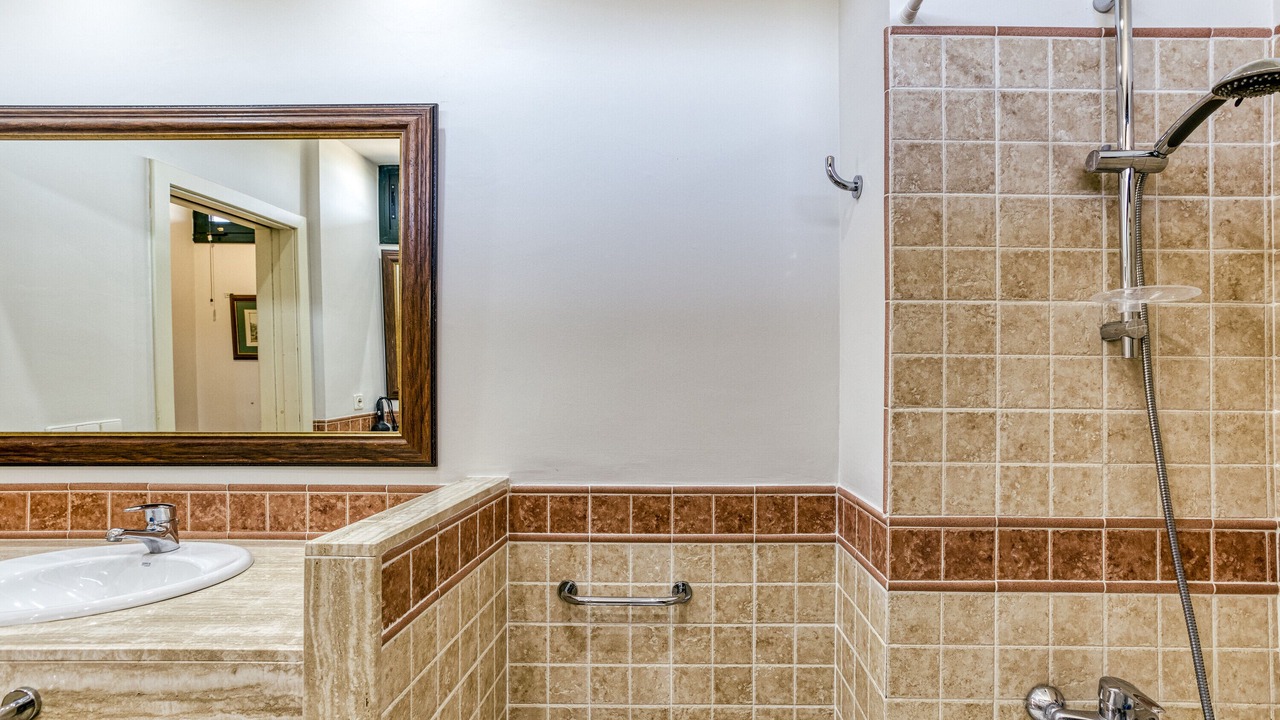 Photo of Bathroom in Navata