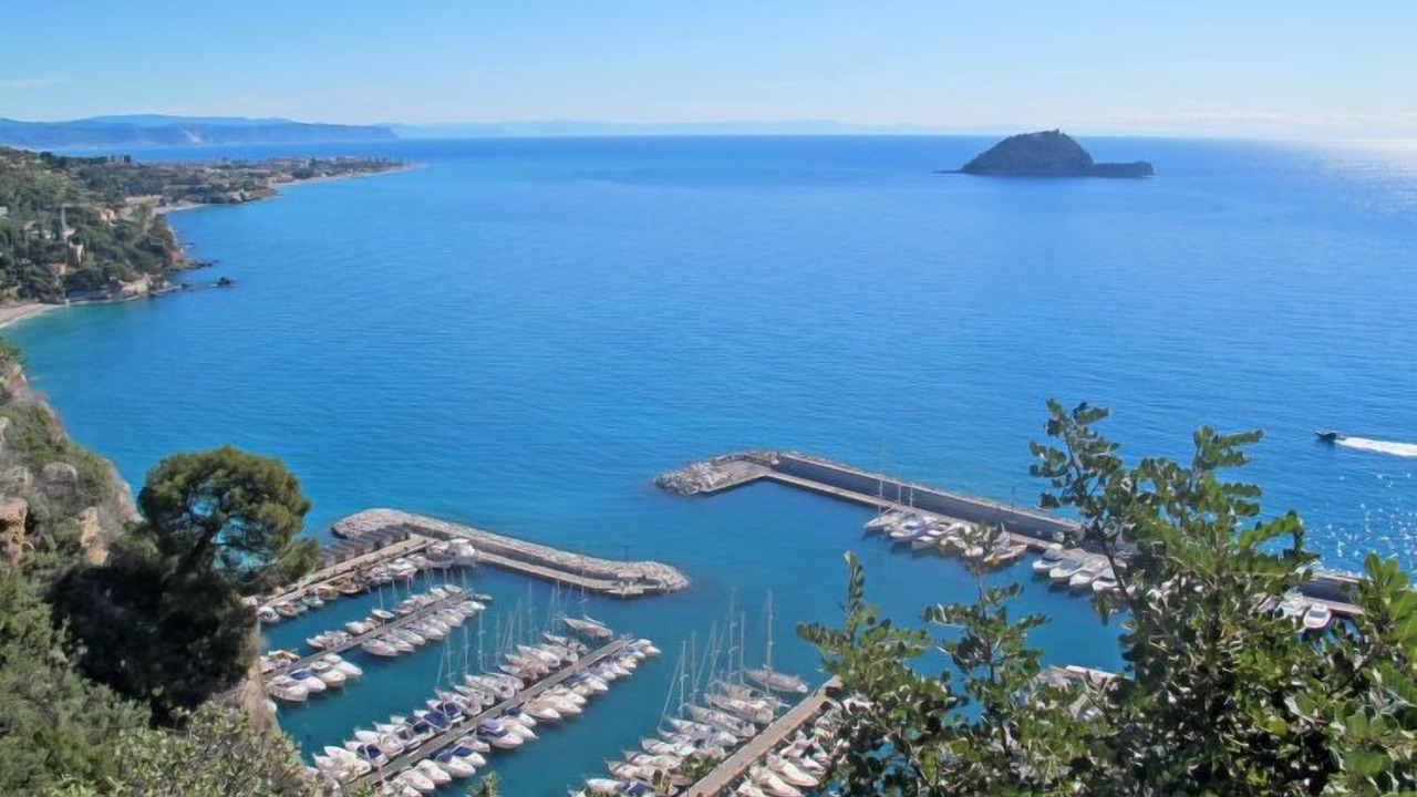 Photo of Others in Alassio