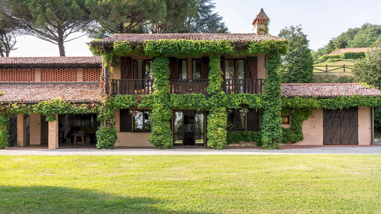 Photo of Outdoor in Carella