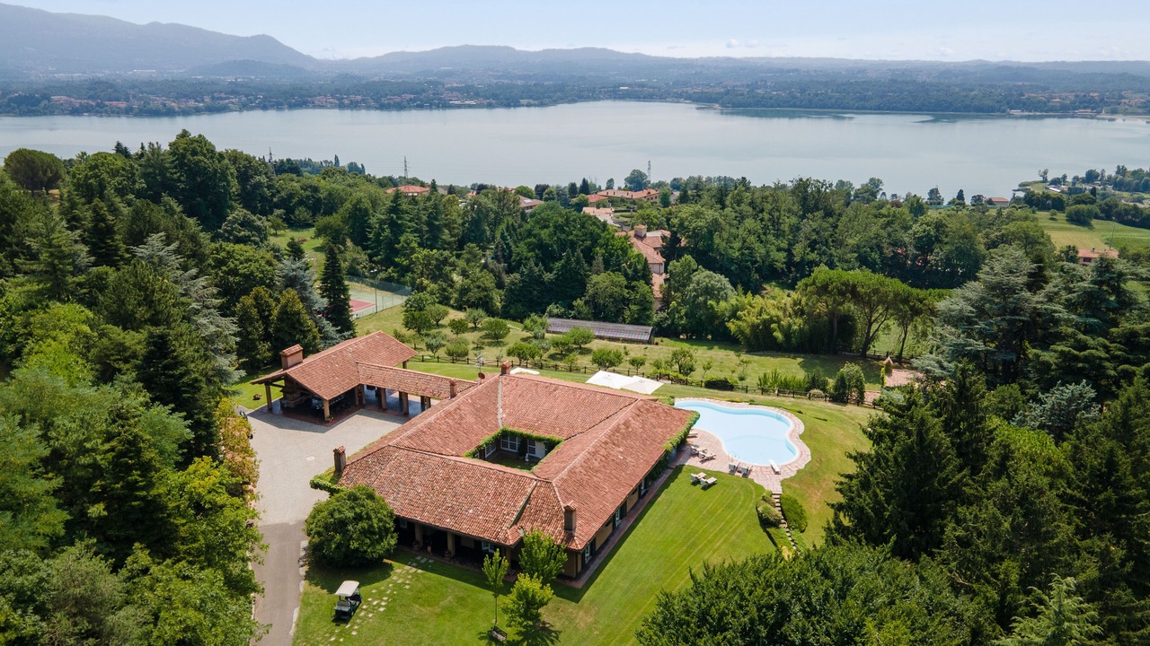 Photo of Outdoor in Carella
