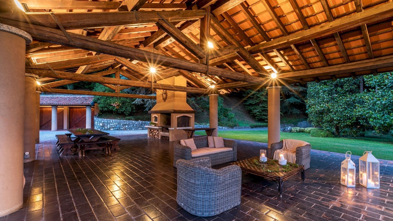 Photo of Outdoor in Carella