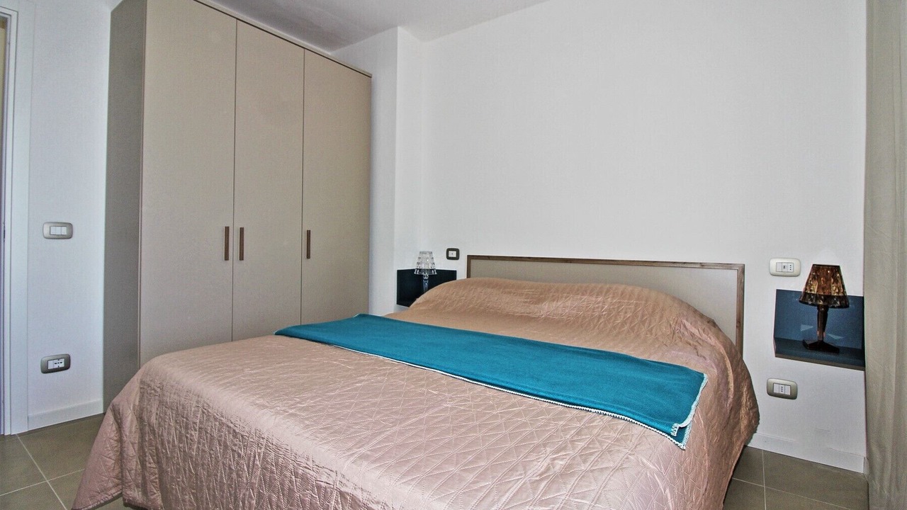 Photo of Bedroom in Toscolano Maderno