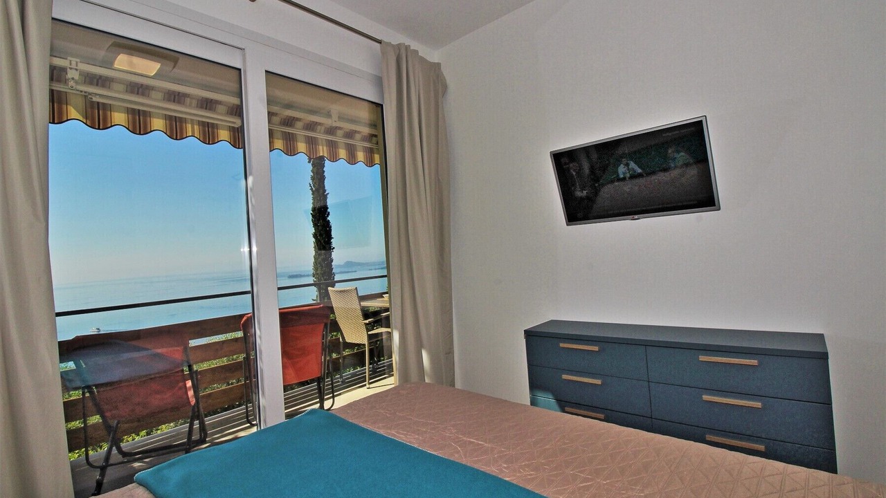 Photo of Bedroom in Toscolano Maderno
