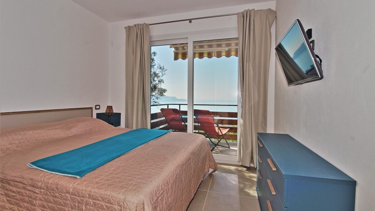 Photo of Bedroom in Toscolano Maderno