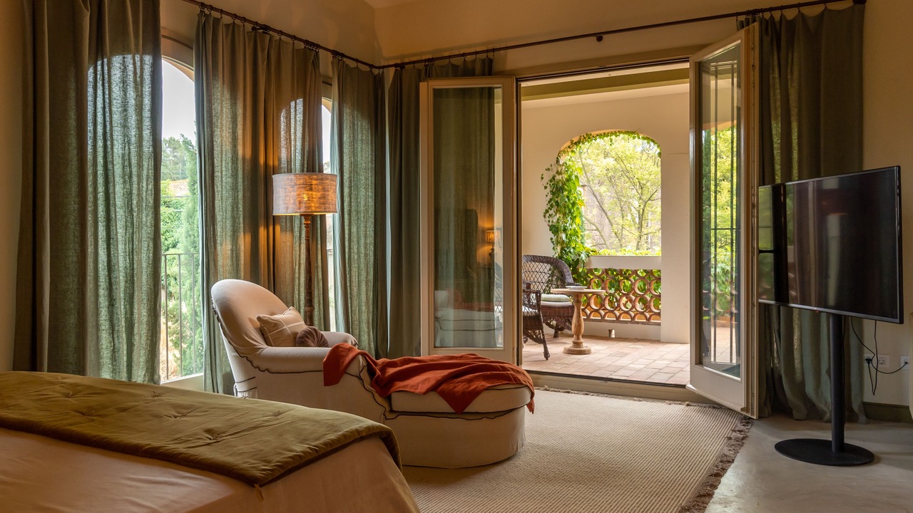 Photo of Bedroom in Parlava