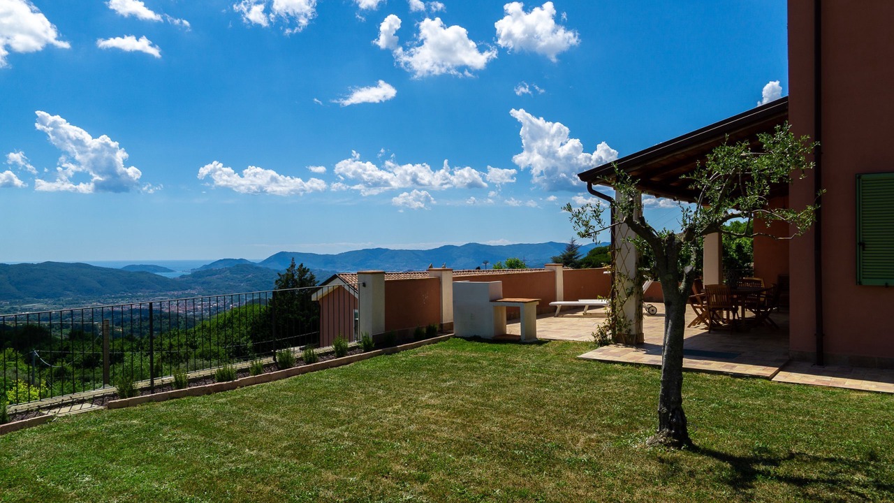 Photo of Patio Balcony in Fosdinovo
