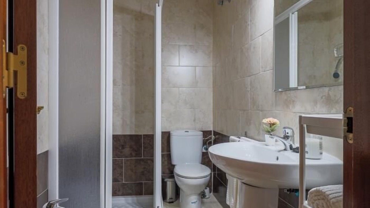 Photo of Bathroom in Alcala Del Rio