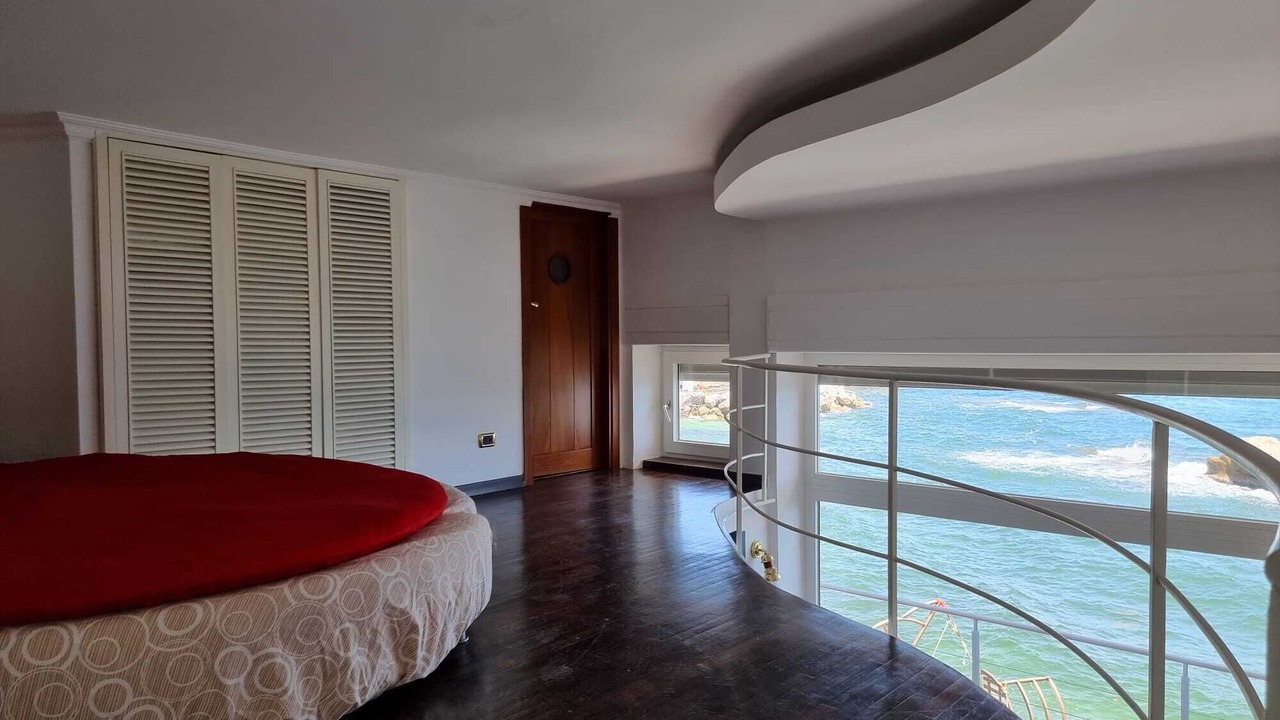 Photo of Bedroom in Posillipo